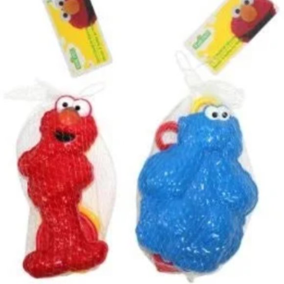 BUNDLE of 3 Packages  PBS Sesame Street Sand, Mold and Shovel - Picture 1 of 4